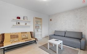 Dristor Large And Cozy Apartment